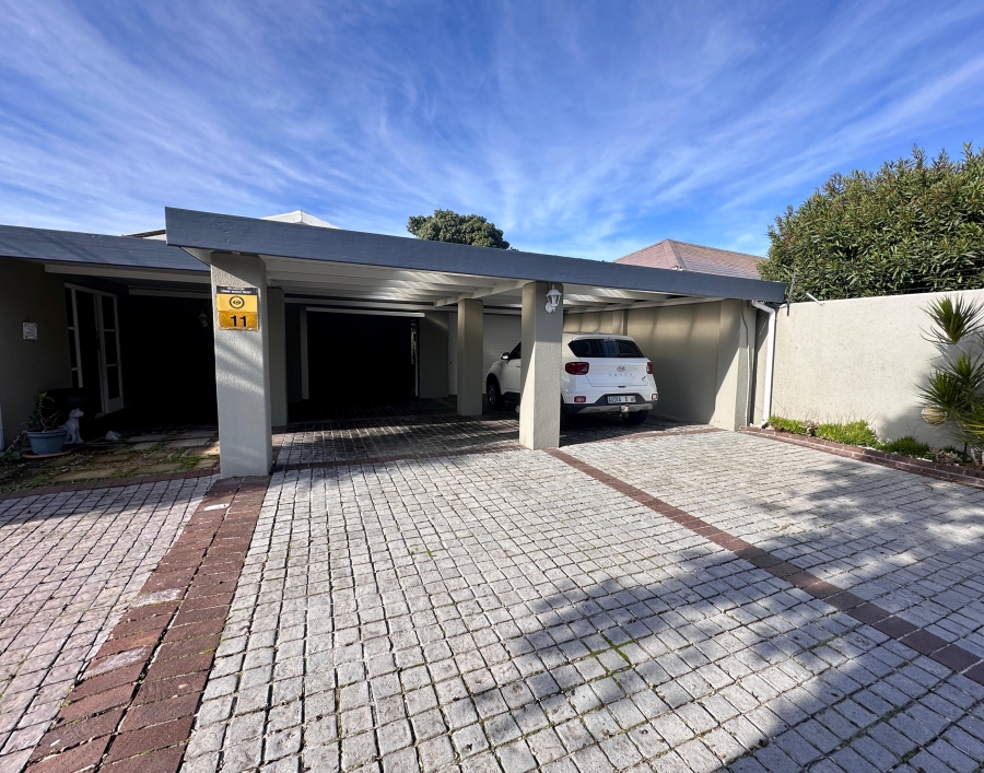 5 Bedroom Property for Sale in Milnerton Central Western Cape